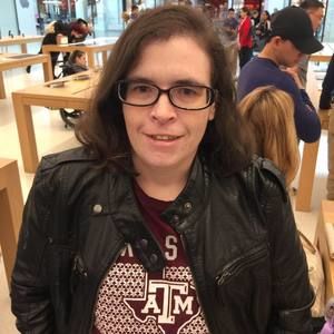 Meet your Posher, Andrea